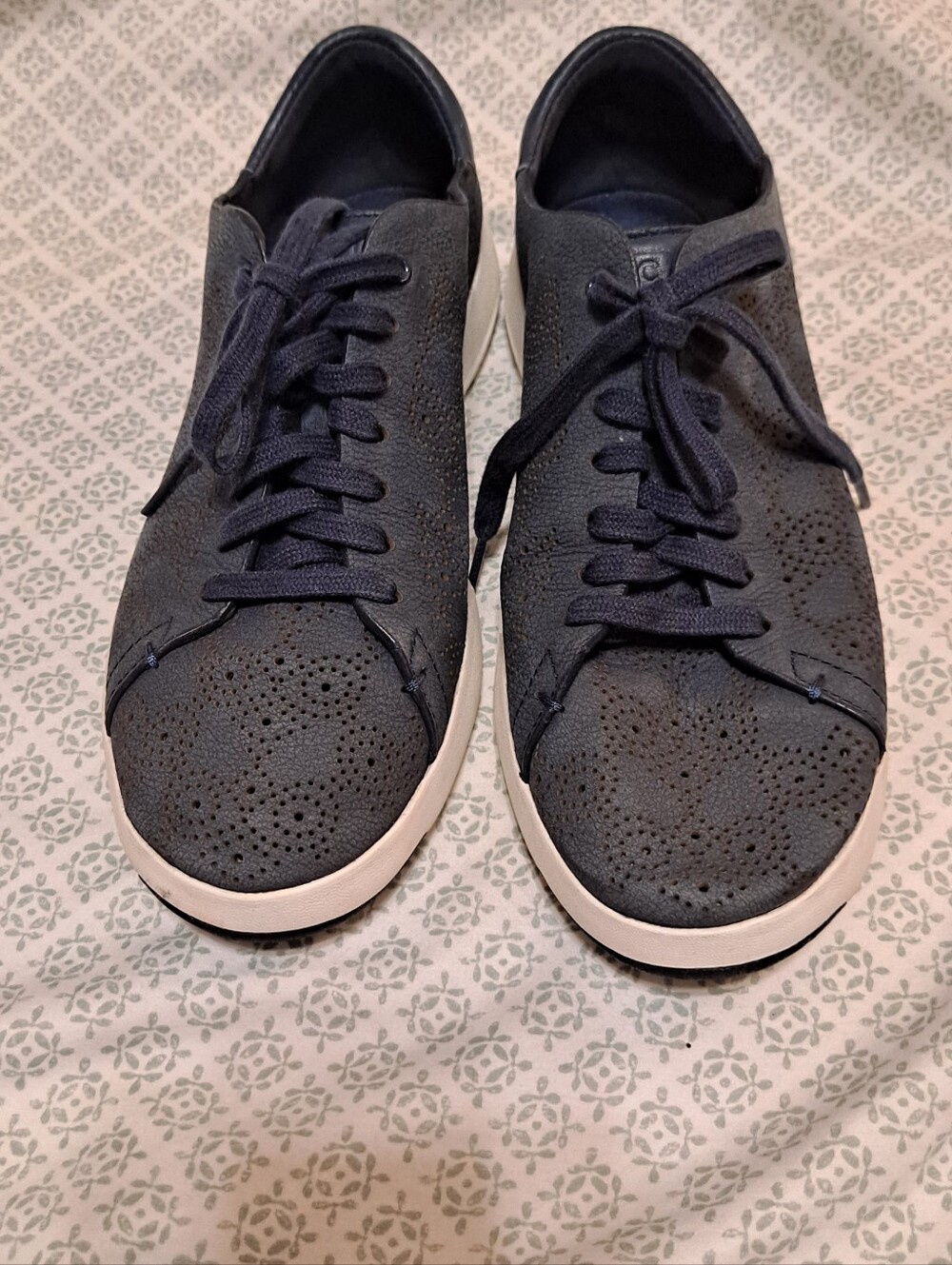 Cole Haan Grandpro Casual Navy Perforated Sneakers Sz 9.5 B
